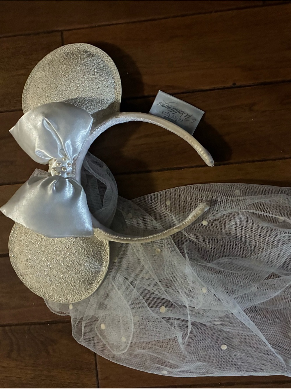Wedding Disney White Sparkle Minnie Ear Headband with Satin Bow and Veil